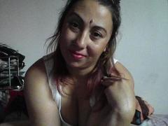 MaryMissQueen - female with brown hair webcam at xLoveCam