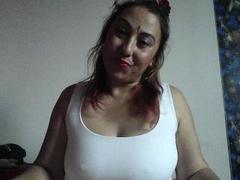 MaryMissQueen - female with brown hair webcam at xLoveCam