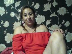 MaryMissQueen - female with brown hair webcam at xLoveCam