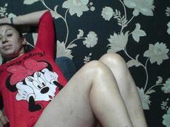 MaryMissQueen - female with brown hair webcam at xLoveCam