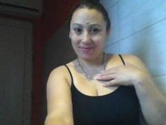 MaryMissQueen - female with brown hair webcam at xLoveCam