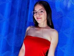 Maryntwo - blond female with  small tits webcam at xLoveCam