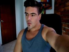 MatthewRay - male webcam at xLoveCam