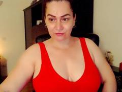 MatureGoddess - female with brown hair webcam at xLoveCam