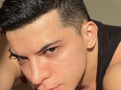 MaximoVega - male webcam at xLoveCam