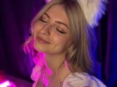 MayMeow - blond female with  small tits webcam at xLoveCam