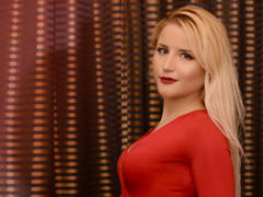 Maya - blond female with  small tits webcam at LiveJasmin