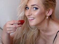 SaharaCarter - blond female with  small tits webcam at LiveJasmin