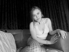 Meivis - female webcam at xLoveCam