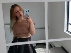 MelaniBecker from xLoveCam