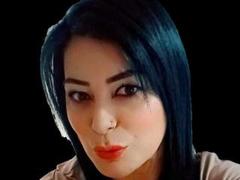 MelannySexy - female with black hair webcam at xLoveCam