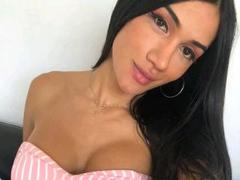 MelanyHornyy - shemale webcam at xLoveCam