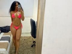 MelanyWhit - female with black hair webcam at xLoveCam