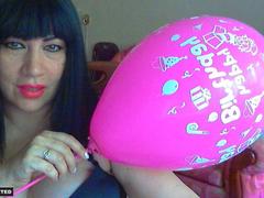 MelissaLight - female with black hair webcam at xLoveCam