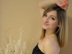 mermaid-ariel - female with red hair webcam at xLoveCam