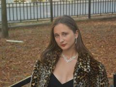 MichelleHotX69 - female with brown hair webcam at xLoveCam