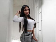 MiilaWx - female with black hair and  small tits webcam at xLoveCam