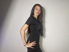 MilaLoona - female webcam at xLoveCam