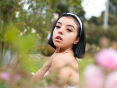 MiaTalerico - female with black hair webcam at LiveJasmin