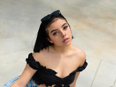 MiaTalerico - female with black hair webcam at LiveJasmin