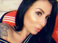 MindyDesire - female with brown hair webcam at xLoveCam