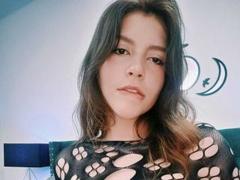 MindyZuker - female webcam at xLoveCam