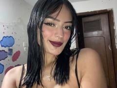 MiraCataleyax - female webcam at xLoveCam