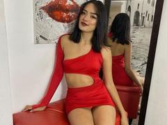 MiraCataleyax - female webcam at xLoveCam