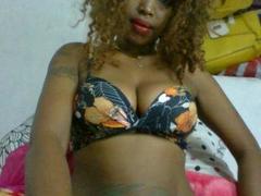 MiraHotX - female webcam at xLoveCam