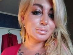 MiraMelody - blond female webcam at xLoveCam