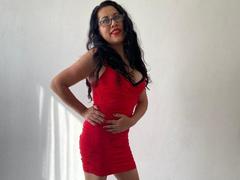 MirandaLatinaLovely - female with black hair webcam at xLoveCam