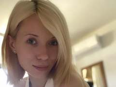 MisEmmaWonder - blond female with  small tits webcam at xLoveCam