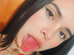 MissBlackDiamond - female with black hair and  small tits webcam at xLoveCam