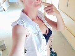 MissEvaSensuelle - blond female webcam at xLoveCam