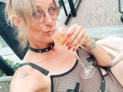 MissEvaSensuelle - blond female webcam at xLoveCam