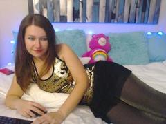 MissRoze - female with red hair webcam at xLoveCam