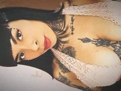 MissRubie - female with red hair and  big tits webcam at xLoveCam
