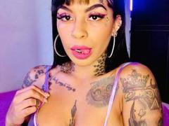 MissRubie - female with red hair and  big tits webcam at xLoveCam
