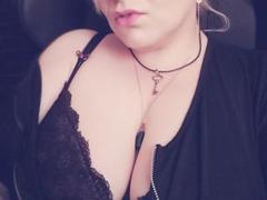 MistressSadi - blond female with  big tits webcam at xLoveCam