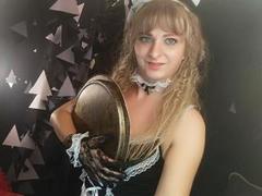 MonicaMiss - blond female webcam at xLoveCam