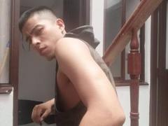 Monti69 - male webcam at xLoveCam