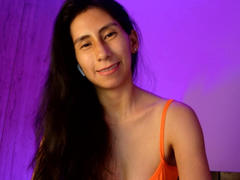 MoonLipson871 - female with brown hair and  small tits webcam at ImLive