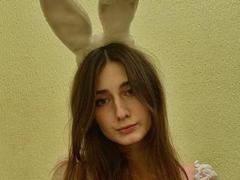 MoonLiza - female webcam at xLoveCam