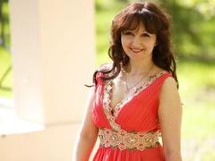 AdeleMoran - female with brown hair webcam at LiveJasmin