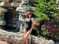 AdeleMoran - female with brown hair webcam at LiveJasmin