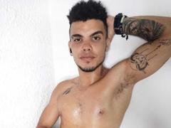 MorenoSexyBbc - male webcam at xLoveCam