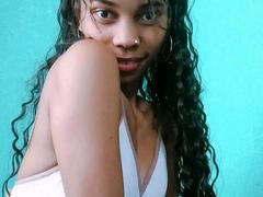 Murellah69 - female webcam at xLoveCam