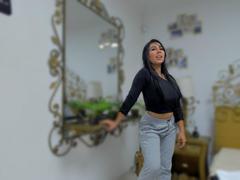 Nahomi_Brown - female with black hair webcam at ImLive