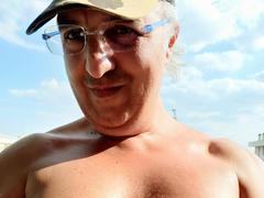 NakedNaturist - male webcam at xLoveCam