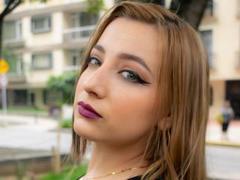 NaomyAdamss - female with brown hair and  big tits webcam at xLoveCam